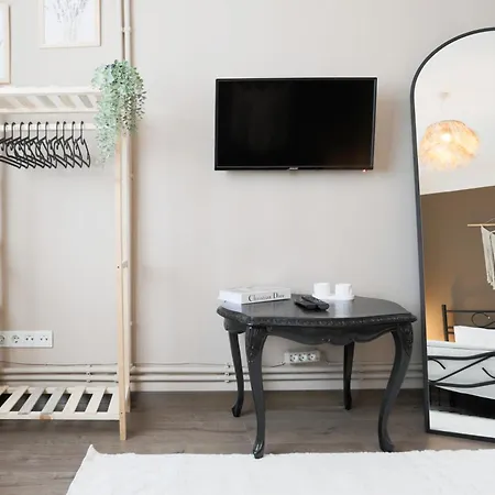Triplex In The Heart Of Taksim For Big Groups And Familes Apartment *