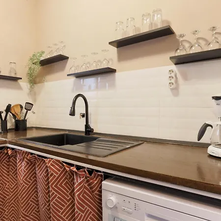 Triplex In The Heart Of Taksim For Big Groups And Familes