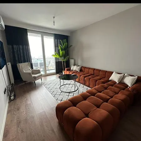 33 Floor Cozy With Balcony Gym Pool Apartment
