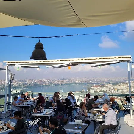 Hotel Tulip & 4*