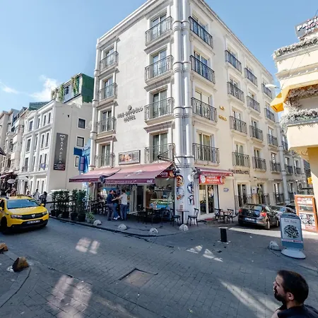 לינה וארוחת בוקר Beyoglu Mls 3*