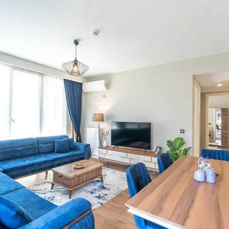 Stylish Retreat Cozy 2br
