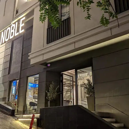 Noble Pangalti Otel *