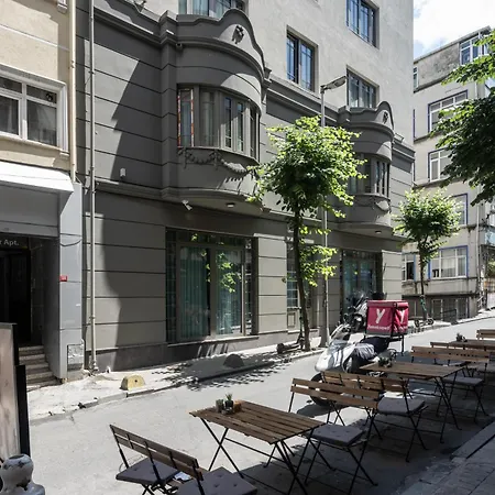 Noble Pangalti Otel