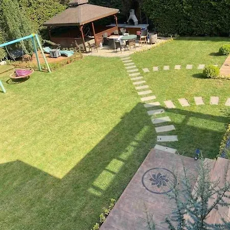 Villa Tuzlada Ferah Alani Havuz,bahce Ve Tuem Rahatliklar Kisiye Oezel Alan