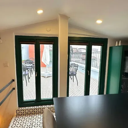 Apartment Beyoglu'nda Tarihi
