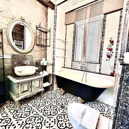 Golden Suit Taksim Aparthotel