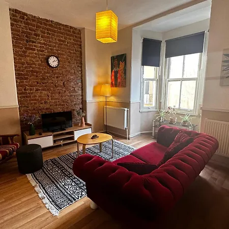 In Great Location In Kadikoy Seaside W. Amazing Shared Terrace Hotel apartamentowy
