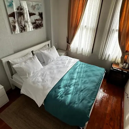 Lia Besiktas Hotel