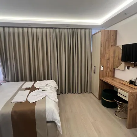 Ninova Boutique Hotel 3*