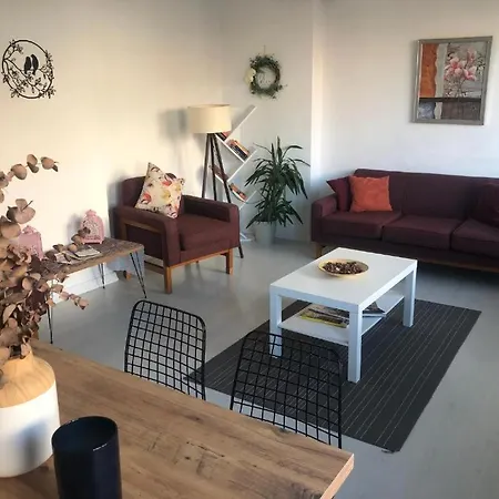 Levanten Hostel *