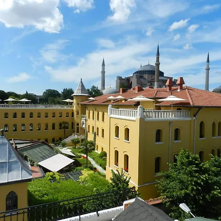 Berk - Grandma's House Hotel 3*