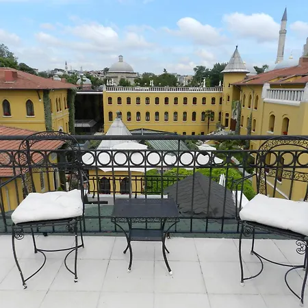 Berk - Grandma's House 3* Istanbul