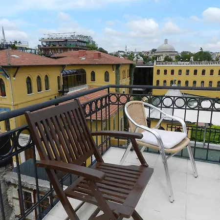 Berk - Grandma's House 3* Istanbul