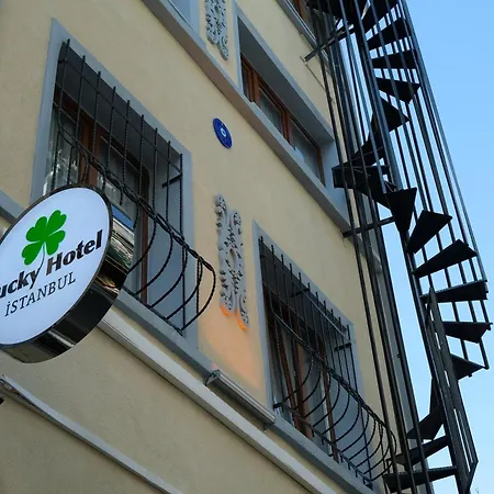 Lucky Hotel