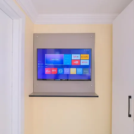 Lucky Hotel