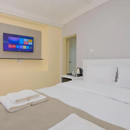 Hotel Lucky *