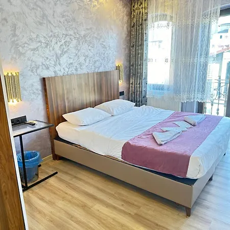 Taxim Alyon 3* Istanbul