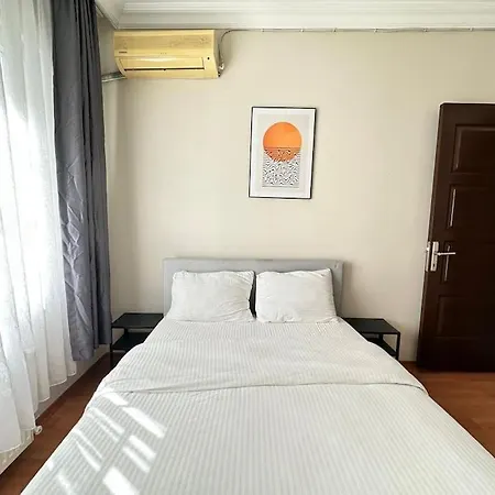 New Comfy Flat, 4br, 4acs, Taksim Stambuł