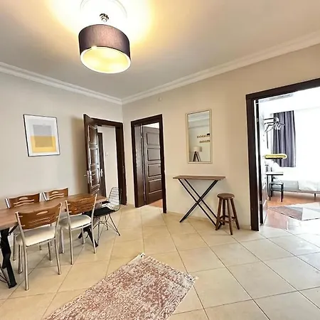 New Comfy Flat, 4br, 4acs, Taksim