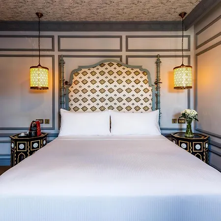 Отель Hagia Sofia Mansions Istanbul, Curio Collection By Hilton 5*