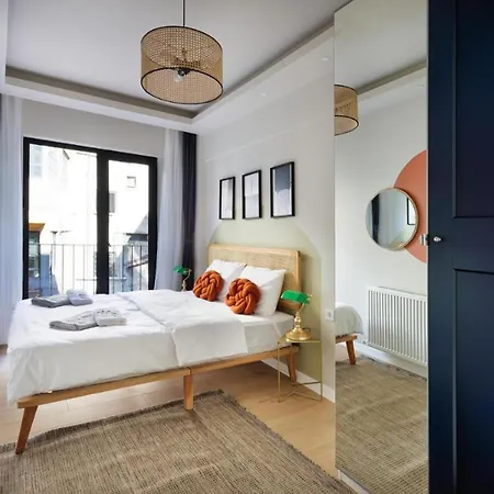 By Abraham Galata Apartment