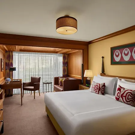 Divan Hotel