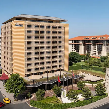 Hotel Divan 5*