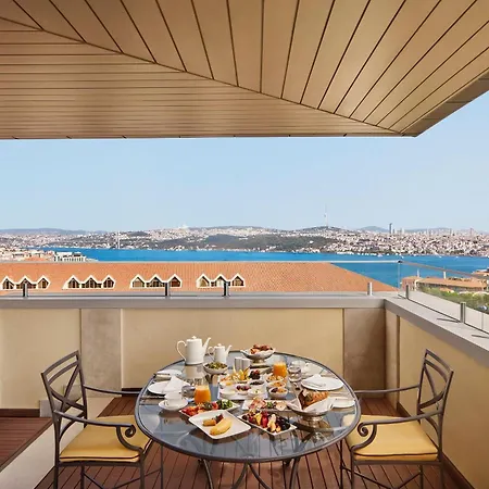 Hotel Divan 5*
