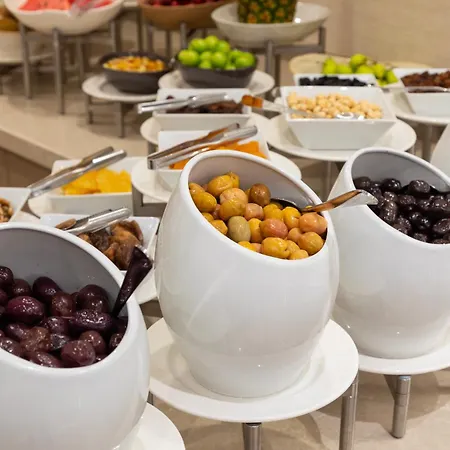 Hallmark & Otel 4*