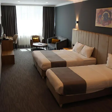 Home Plus Hotel