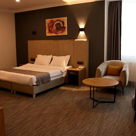 Home Plus Hotel Hotel 3*