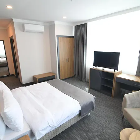 Home Plus Hotel Hotel