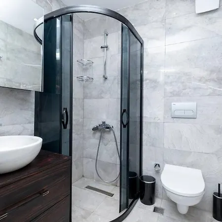 New 3-bedroom