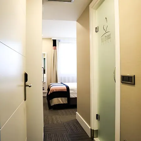 Hotel Mia Berre 4*