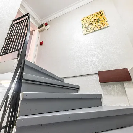 Bed & Breakfast Taksim Dora *