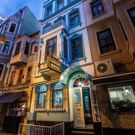 Taksim Dora *