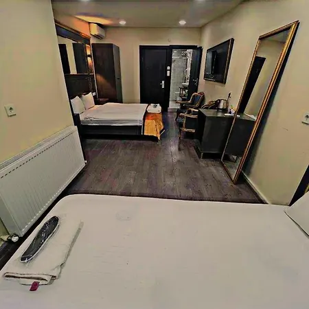 Dnz Taxim Feridiye Hotel 2*