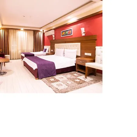 Pera Aparthotel