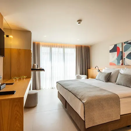 Hotel Erk *