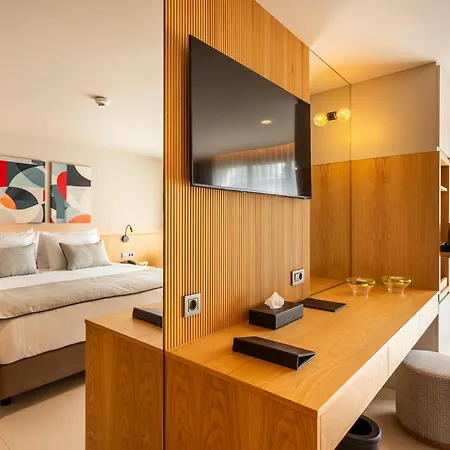 Hotel Erk *