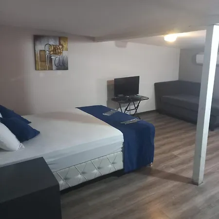 Dev Hotel 2*