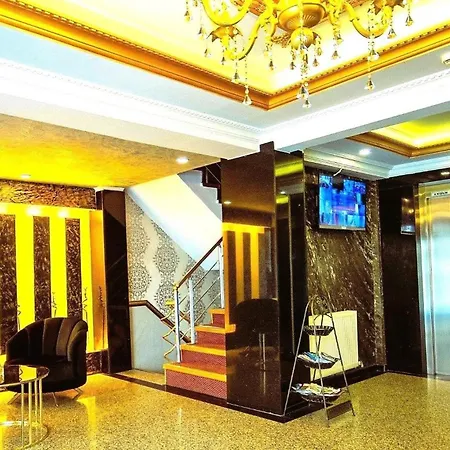 Kaya Royal Theater Street Hotel