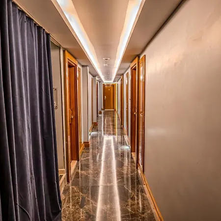 Grand Star Premium Hotel 4*
