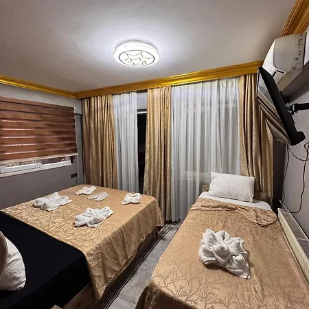 Guer Royal Aparts 3*
