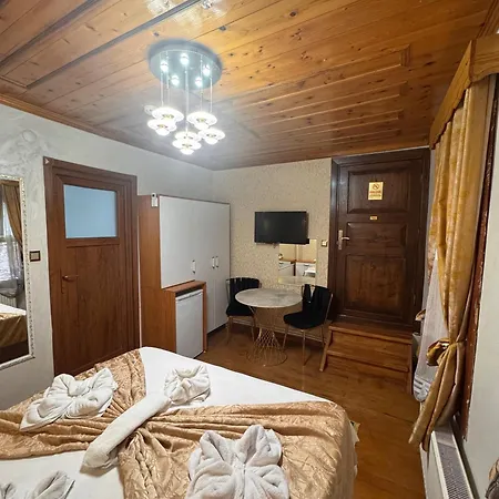 Guer Royal Aparts 3* Istanbul