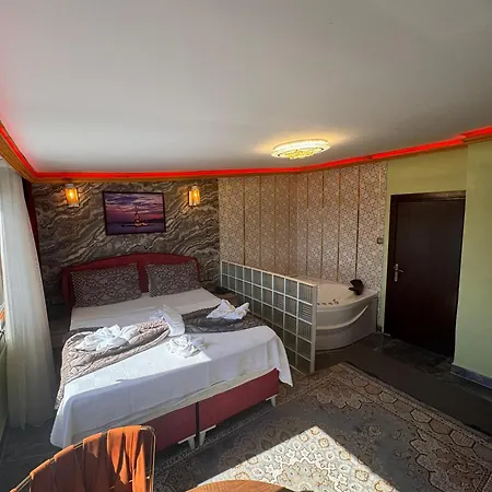 Hotel Guer Royal Aparts