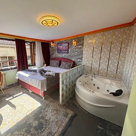 Guer Royal Aparts Hotel Istanbul