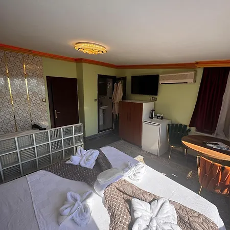 Guer Royal Aparts 3*