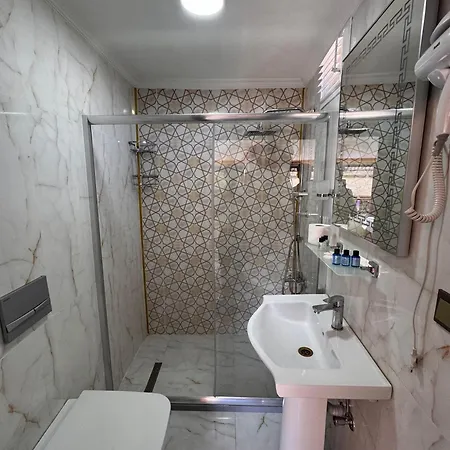 Guer Royal Aparts 3* Istanbul